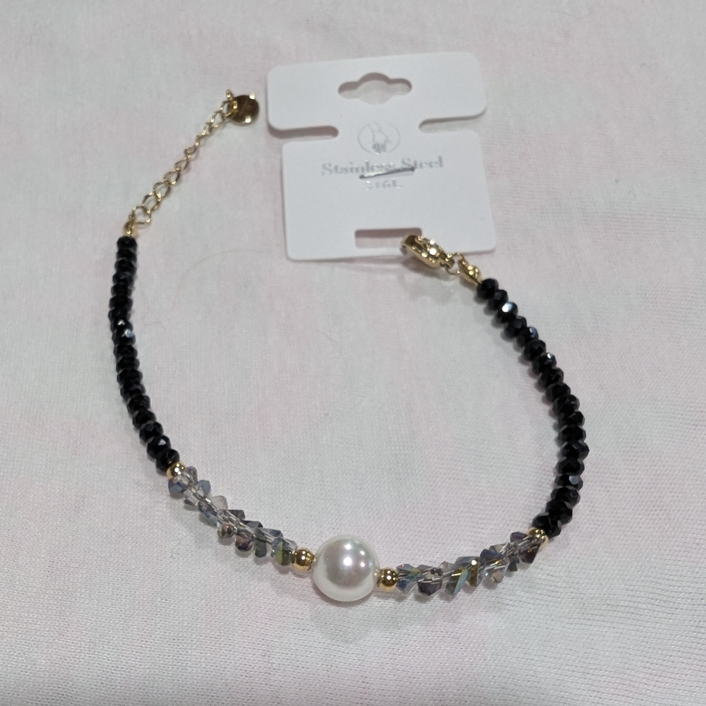 Elegant Black and Silver Beaded Bracelet